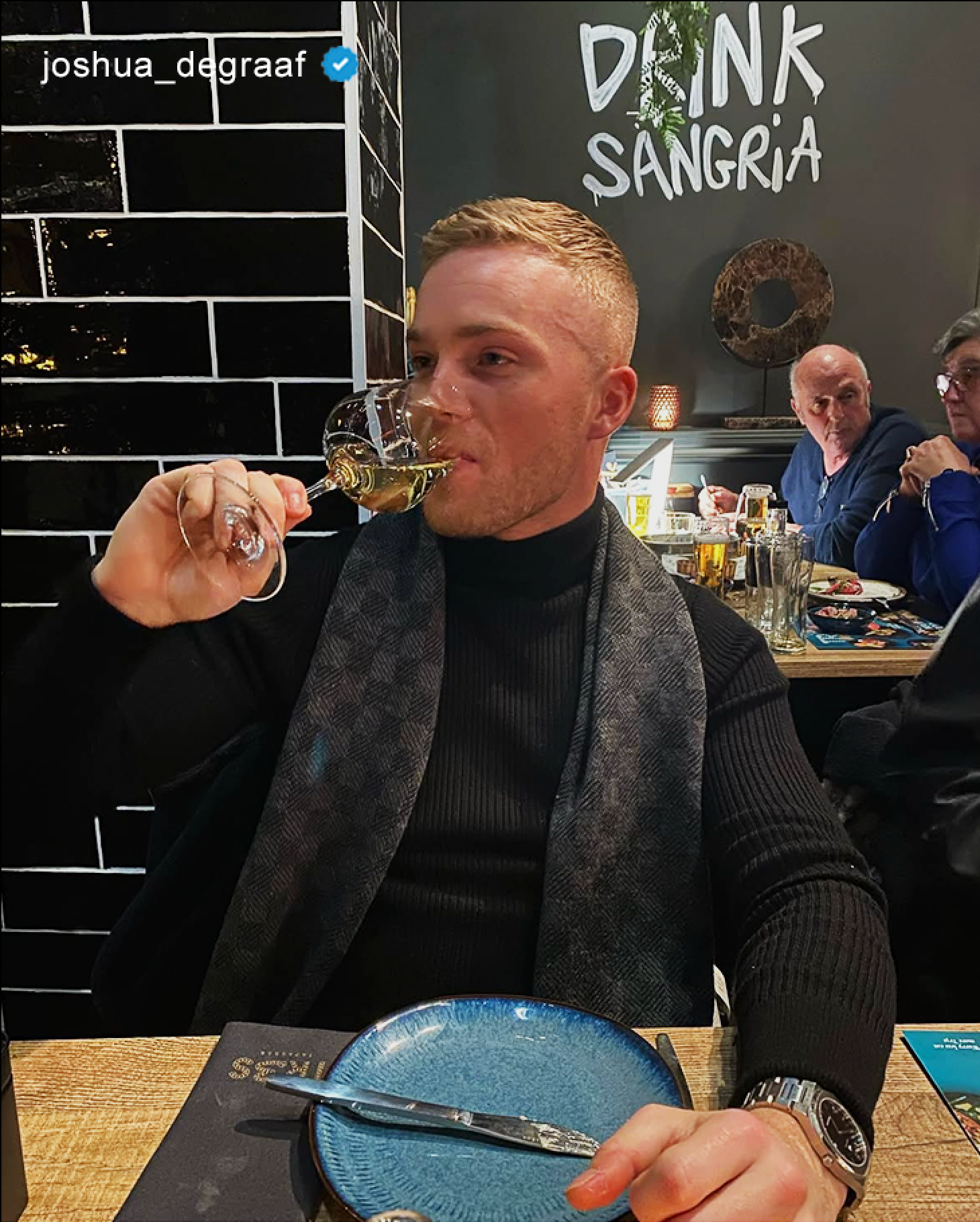 Joshua de Graaf with our Steel-DATE watch At dinner